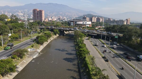 Palabras clave: Río Medellín  Río Aburrá  Medellín  Saneamiento Valle de Aburrá  Saneamiento río Medellín