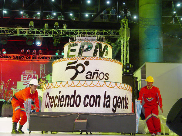 Celebracion_de_los_50_agnos_de_EPM_2005.jpg