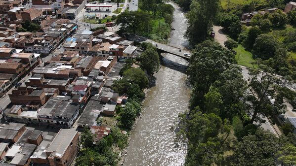 Palabras clave: Río Medellín  Río Aburrá  Medellín  Saneamiento Valle de Aburrá  Saneamiento río Medellín