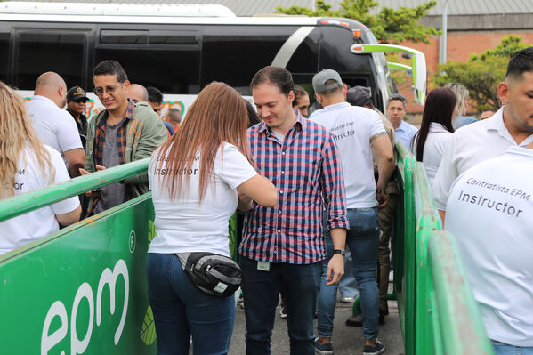 Celebración día Clásico EPM 69 Años Fiesta Historia 
Celebración Día Clásico EPM 69 años
Fecha: 6 Agosto 2024
Para descargar esta fotografía en alta resolución, haga clic sobre la imagen hasta que la misma se despliegue en la pantalla completa; luego dé clic derecho y elija la opción "guardar imagen como". 
En caso de publicación por cualquier medio, solicitamos acompañarla del crédito: "Foto EPM"
Palabras clave: Celebración día Clásico EPM 69 Años Fiesta Historia