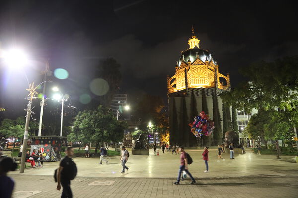 PLAZA_BOTERO_28229.JPG