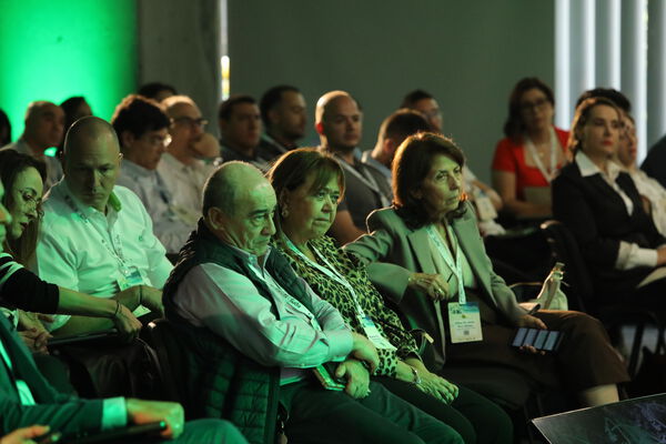 Foro EPM Dinamizando la Economía de la Región 
Foro EPM Dinamizando la Economía de la Región 
Fecha: 2 Octubre 2024
Para descargar esta fotografía en alta resolución, haga clic sobre la imagen hasta que la misma se despliegue en la pantalla completa; luego dé clic derecho y elija la opción "guardar imagen como". 
En caso de publicación por cualquier medio, solicitamos acompañarla del crédito: "Foto EPM"
Palabras clave: Foro EPM Dinamizando Economía Región