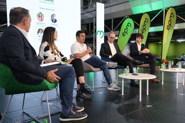 Panel conexiones con propósito – experiencia del cliente 2024
Palabras clave: Conexiones, experiencia del cliente, días experiencia del cliente, panel empresarios