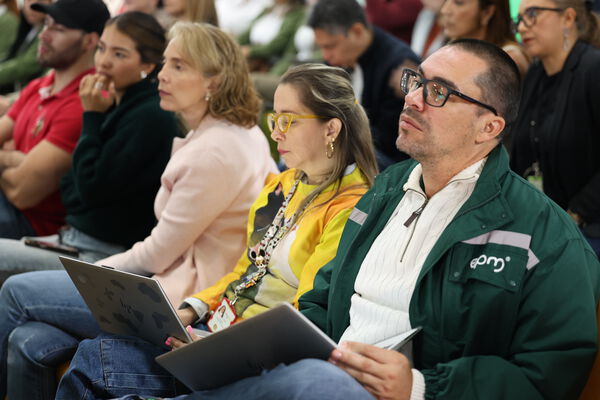 Panel conexiones con propósito – experiencia del cliente 2024
Palabras clave: Conexiones, experiencia del cliente, días experiencia del cliente, panel empresarios