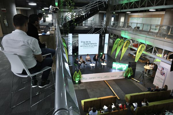 Panel conexiones con propósito – experiencia del cliente 2024
Palabras clave: Conexiones, experiencia del cliente, días experiencia del cliente, panel empresarios