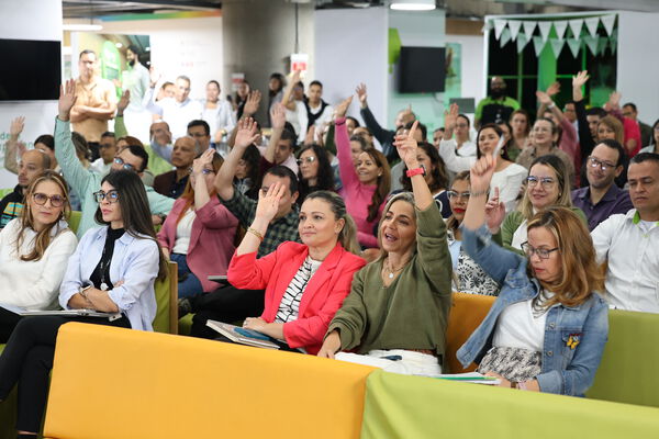 Panel conexiones con propósito – experiencia del cliente 2024
Palabras clave: Conexiones, experiencia del cliente, días experiencia del cliente, panel empresarios