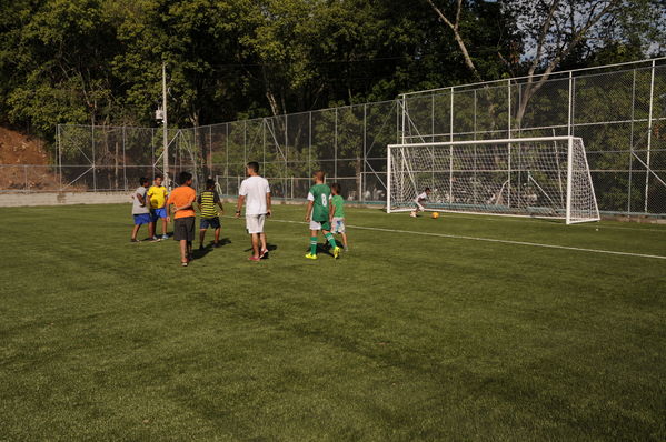 Cancha sintética Santa Fé
Cancha sintética Santa Fé
Fecha: Abril 10 de 2015
Para descargar esta fotografía en alta resolución, haga clic sobre la imagen hasta que la misma se despliegue en la pantalla completa; luego dé clic derecho y elija la opción "guardar imagen como". 
En caso de publicación por cualquier medio, solicitamos acompañarla del crédito: "Foto EPM"

Palabras clave: Cancha sintética Santa Fé